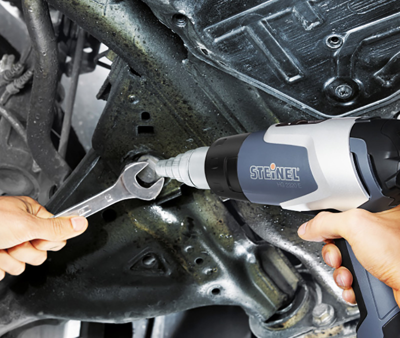 德國司登利STEINEL熱風槍 HG2320E應用于汽車維修